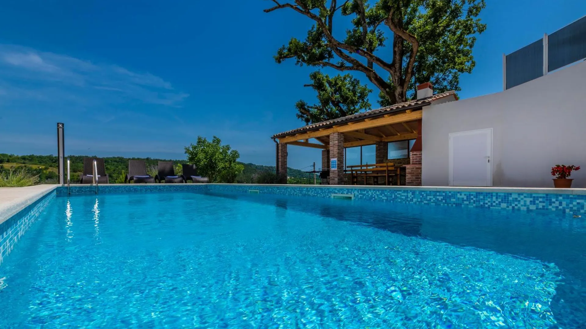 度假居 Villa Gresti, A Beautiful And Private Summer Villa Previz 克罗地亚